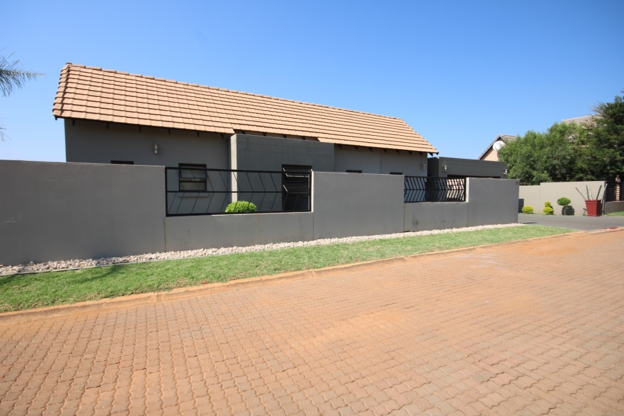 3 Bedroom Property for Sale in Leloko Lifestyle Estate North West